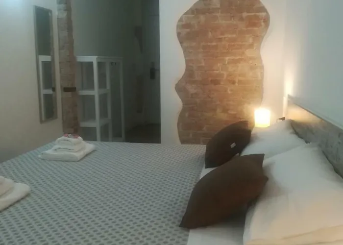 B.house Bed and Breakfast 3*