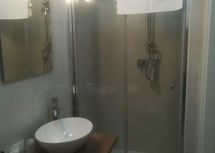 Bed and Breakfast B.house