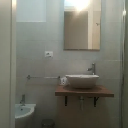 B.house Bed & Breakfast